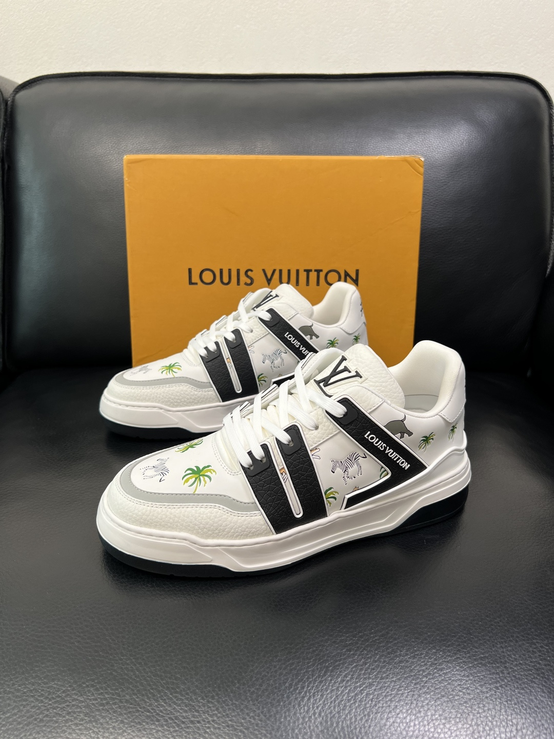 LV